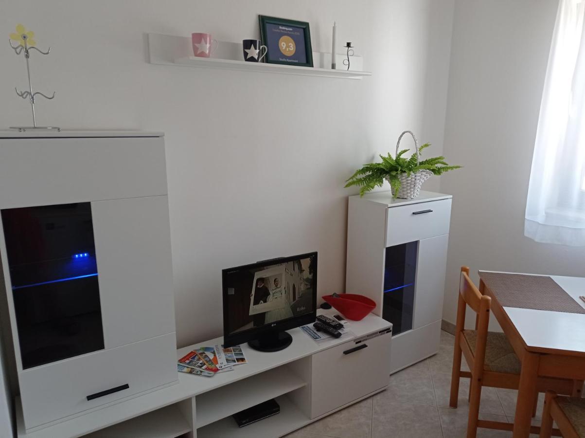 PUY "Sunny" - Studio Apartment מראה חיצוני תמונה